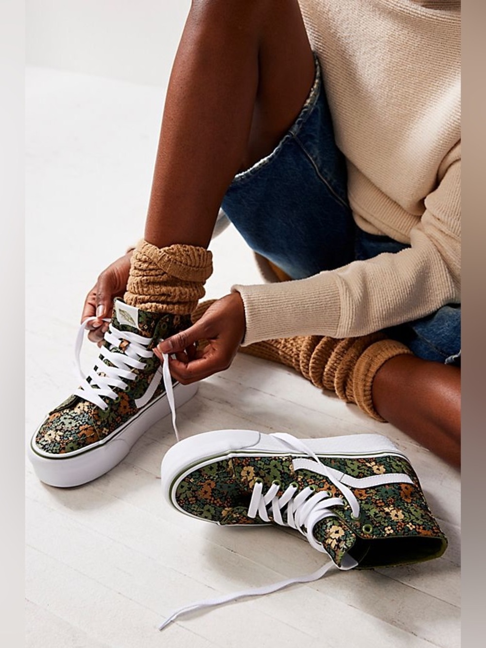 VANS
Sk8-Hi Printed Tapered Stackform Sneakers